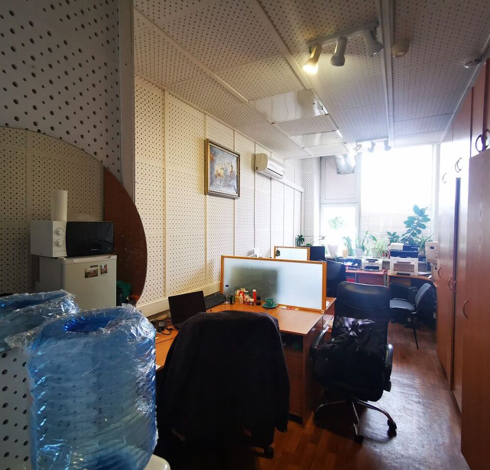 photo_5262867738873500940_y